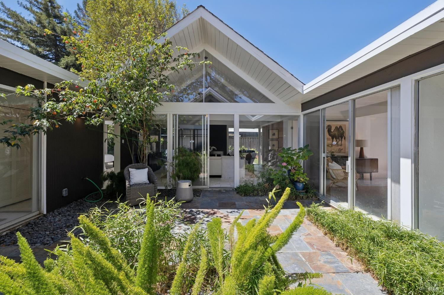61 Mount Rainier Drive San Rafael CA 94903