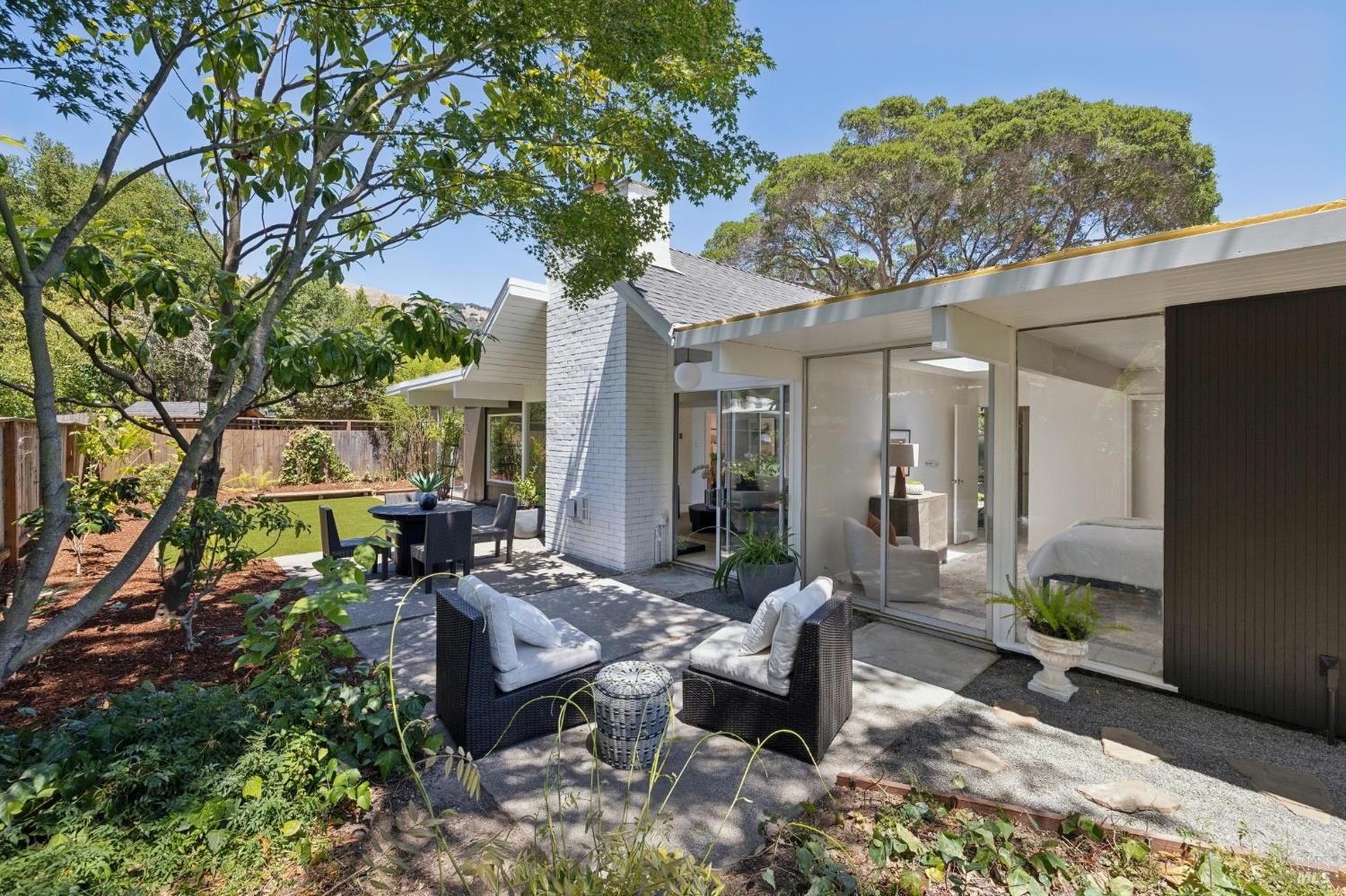 61 Mount Rainier Drive San Rafael CA 94903