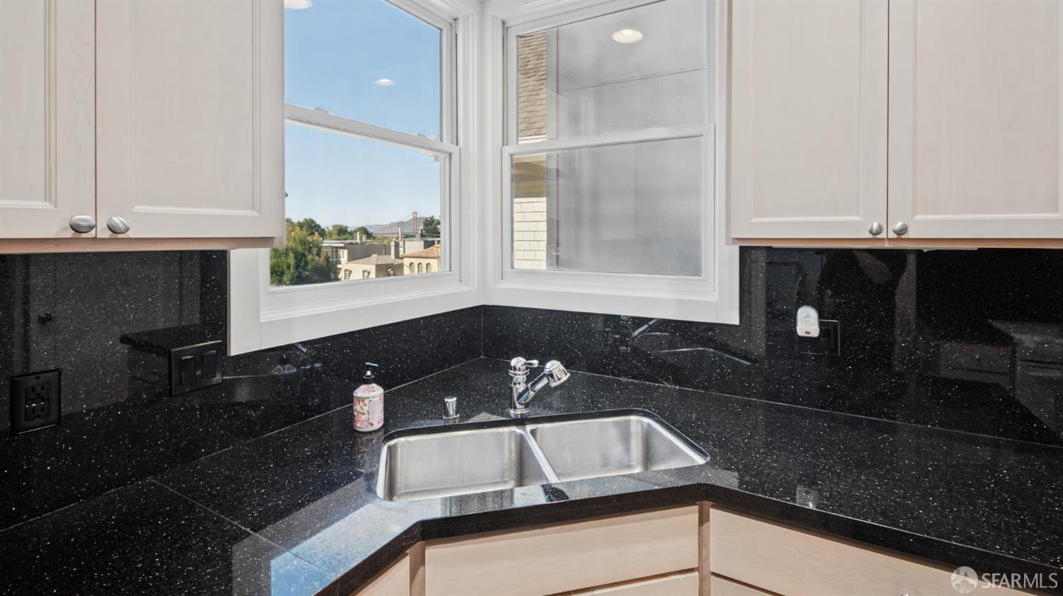 2551 Baker Street San Francisco CA 94123