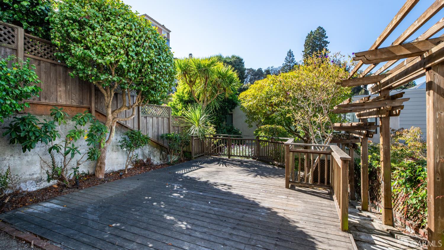 2551 Baker Street San Francisco CA 94123