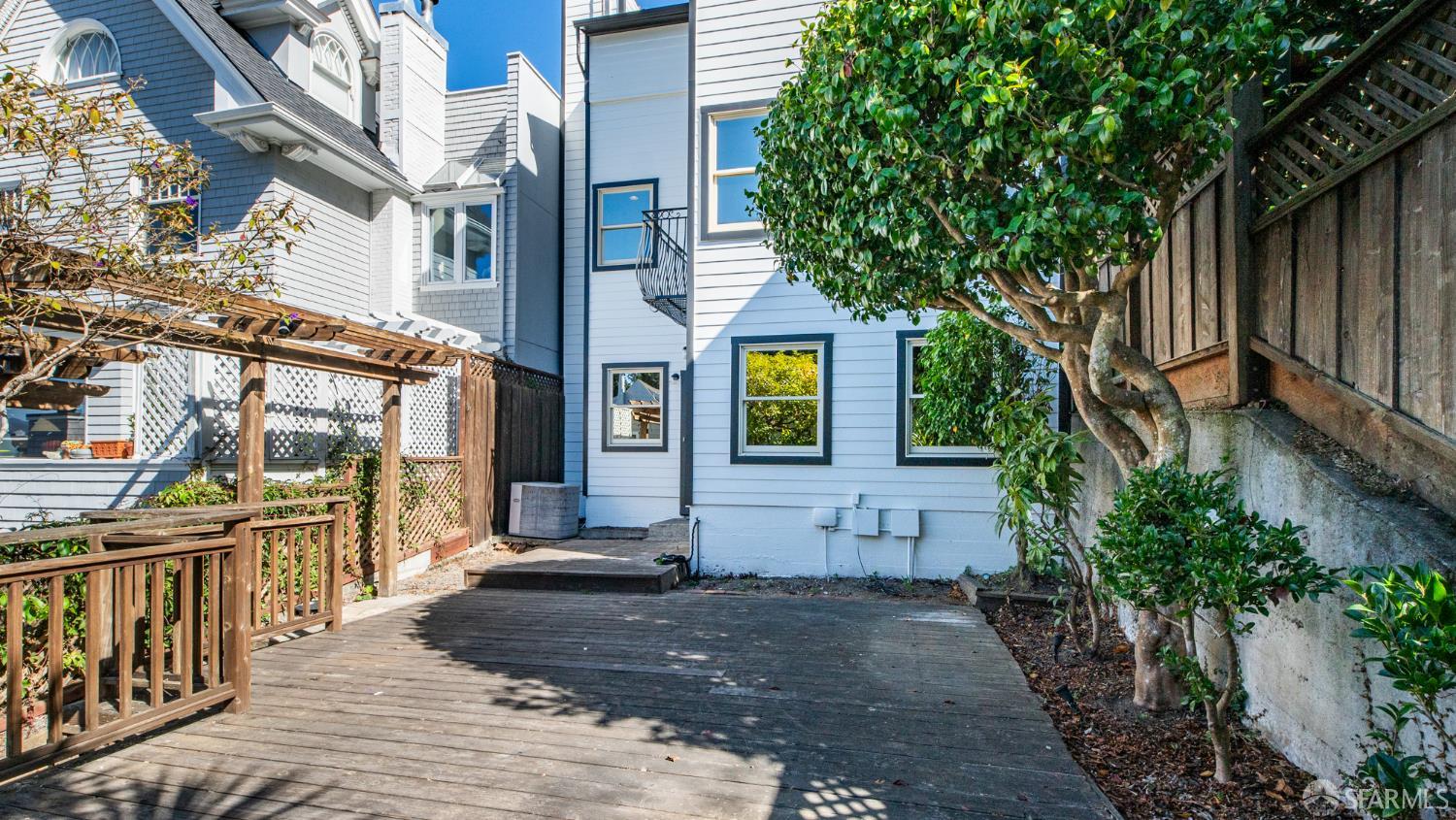 2551 Baker Street San Francisco CA 94123