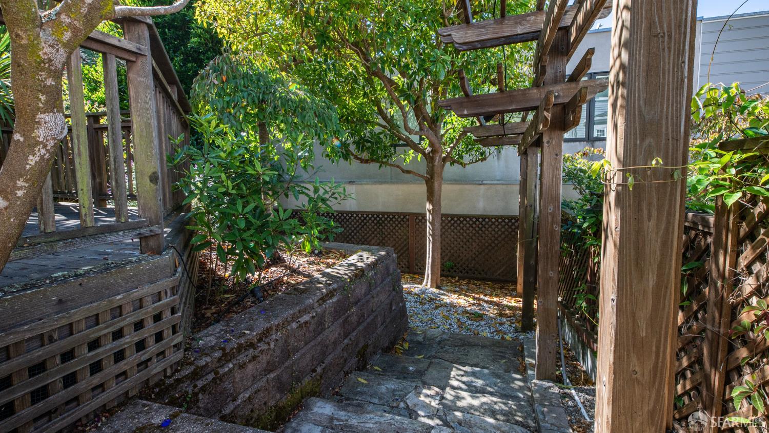 2551 Baker Street San Francisco CA 94123