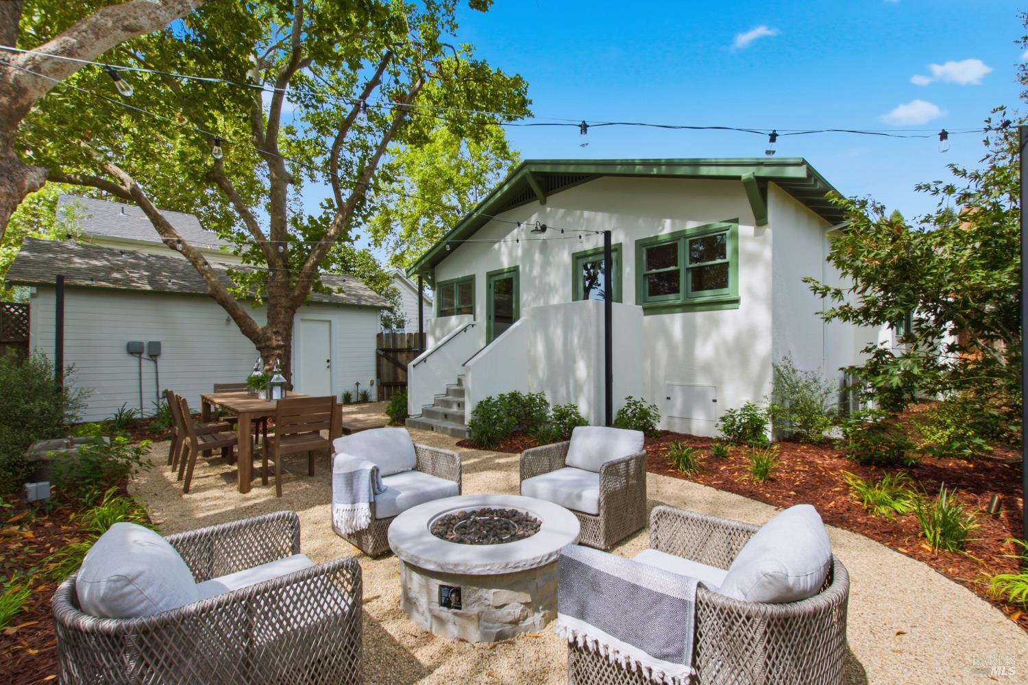 1541 Adams Street St. Helena CA 94574