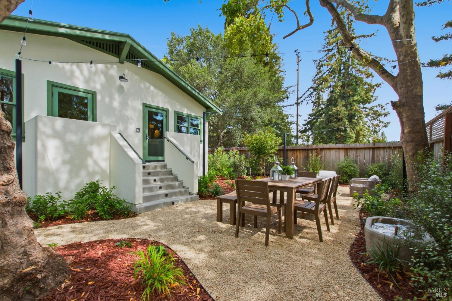 1541 Adams Street St. Helena CA 94574