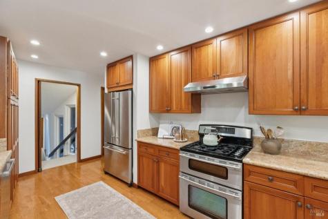 215 Madrone Avenue Larkspur CA 94939