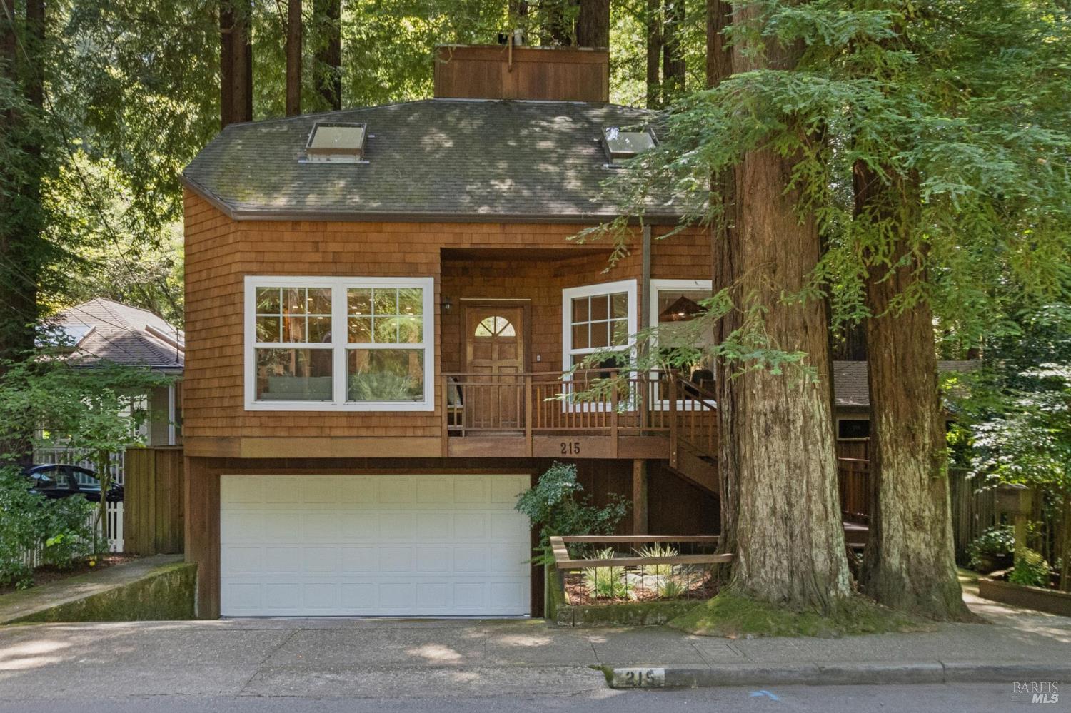 215 Madrone Avenue Larkspur CA 94939
