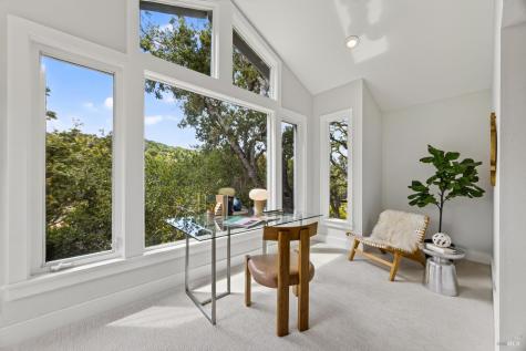 55 La Costa Court Novato CA 94947