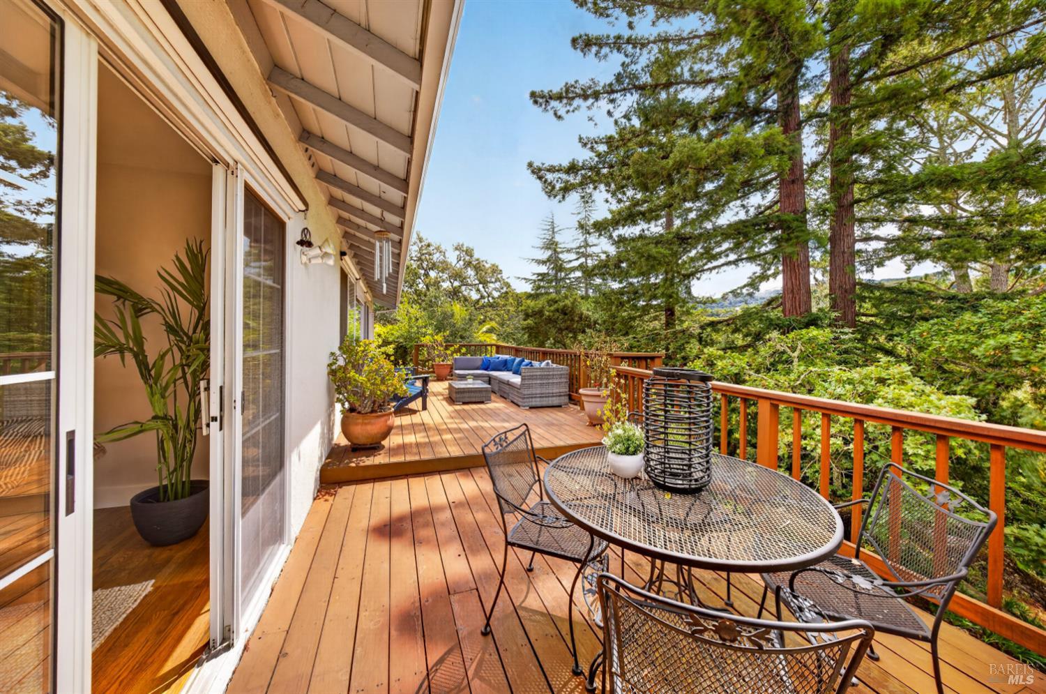 55 La Costa Court Novato CA 94947