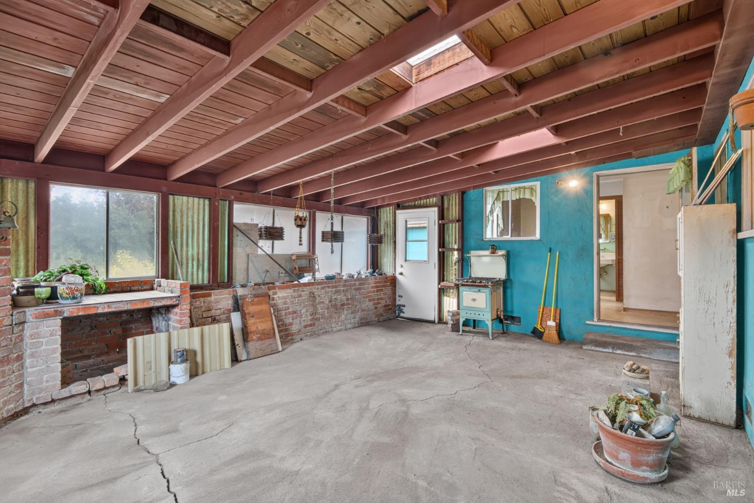 2290 Corby Avenue Santa Rosa CA 95407