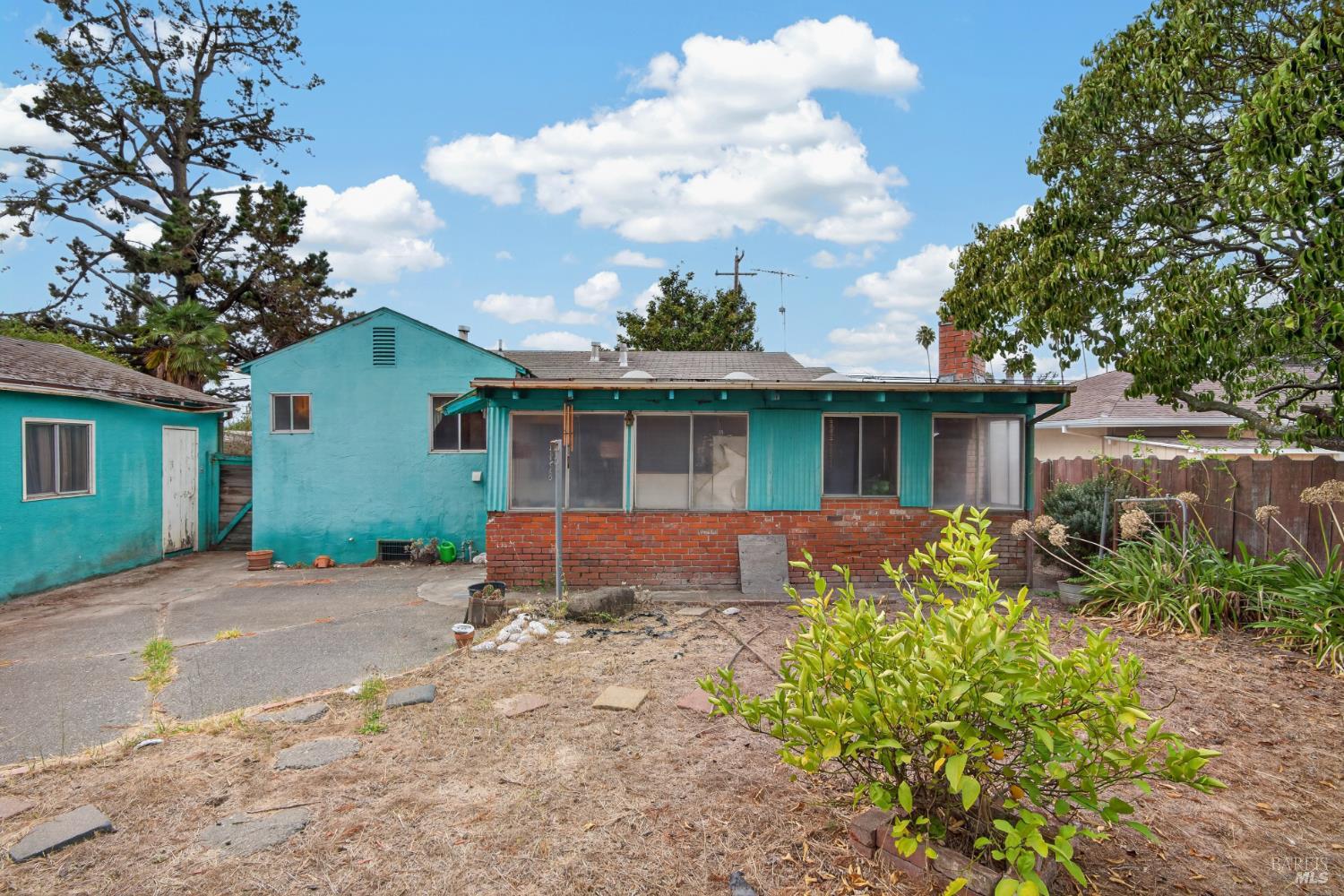 2290 Corby Avenue Santa Rosa CA 95407