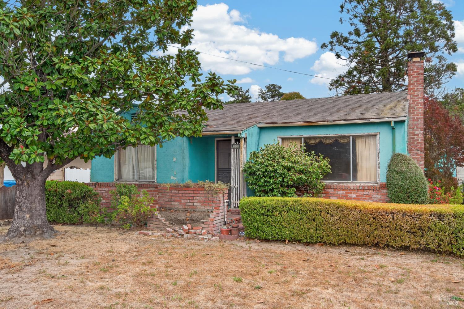 2290 Corby Avenue Santa Rosa CA 95407