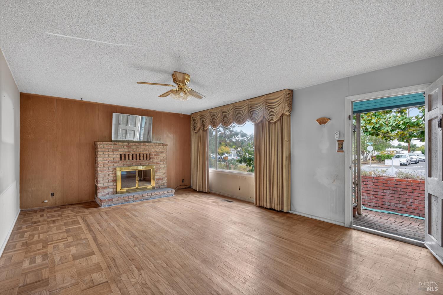 2290 Corby Avenue Santa Rosa CA 95407
