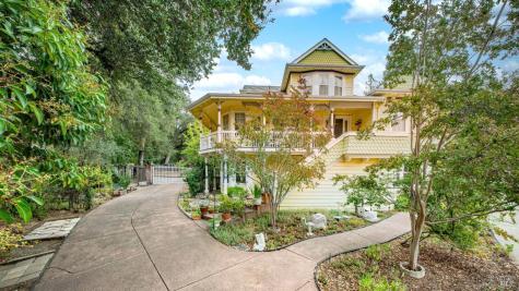 113 Heidi Lane Cloverdale CA 95425