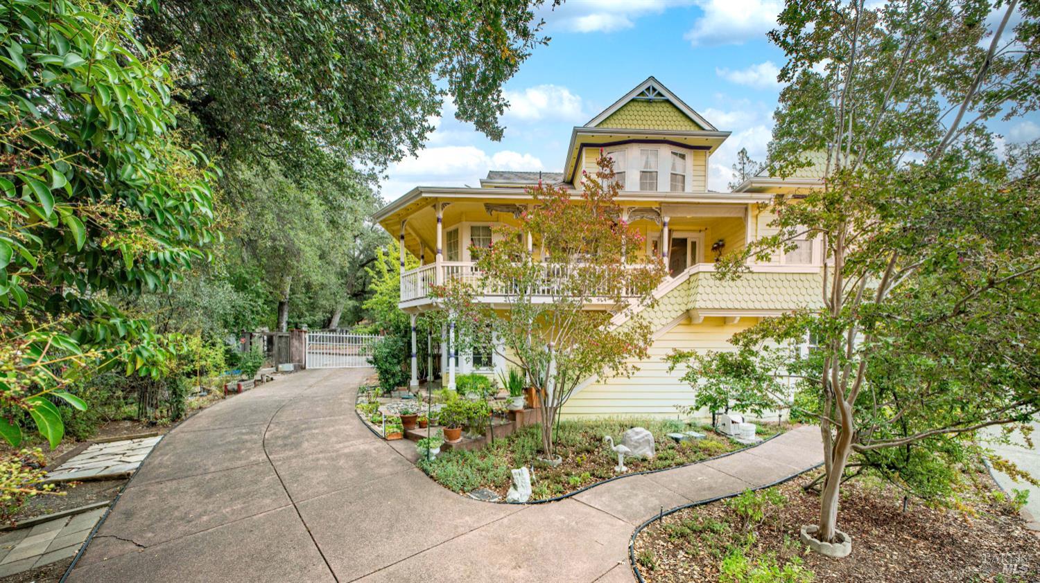 113 Heidi Lane Cloverdale CA 95425