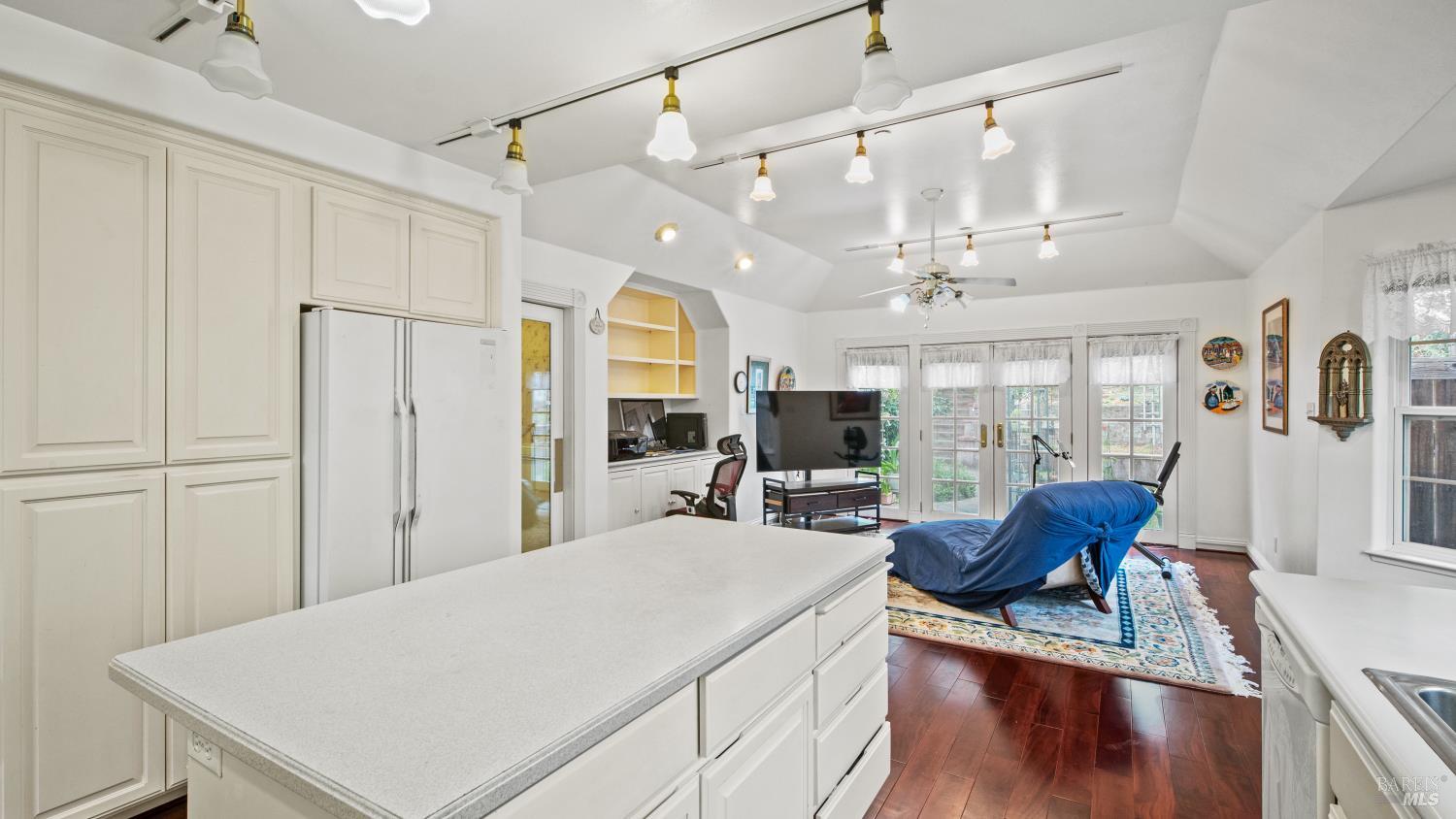 113 Heidi Lane Cloverdale CA 95425