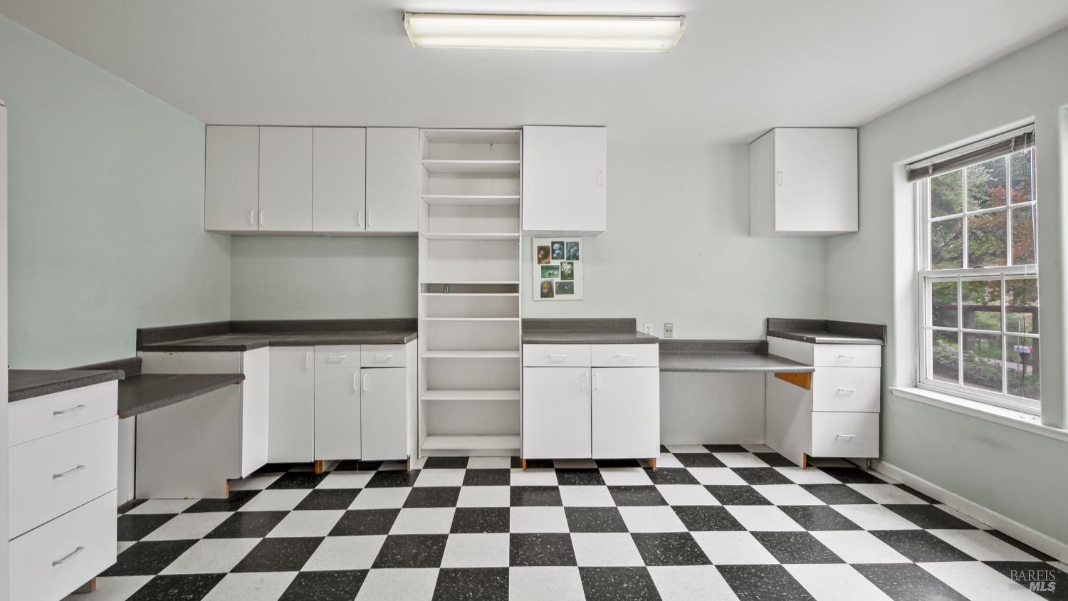 113 Heidi Lane Cloverdale CA 95425