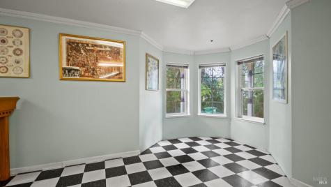 113 Heidi Lane Cloverdale CA 95425