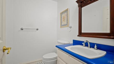 113 Heidi Lane Cloverdale CA 95425