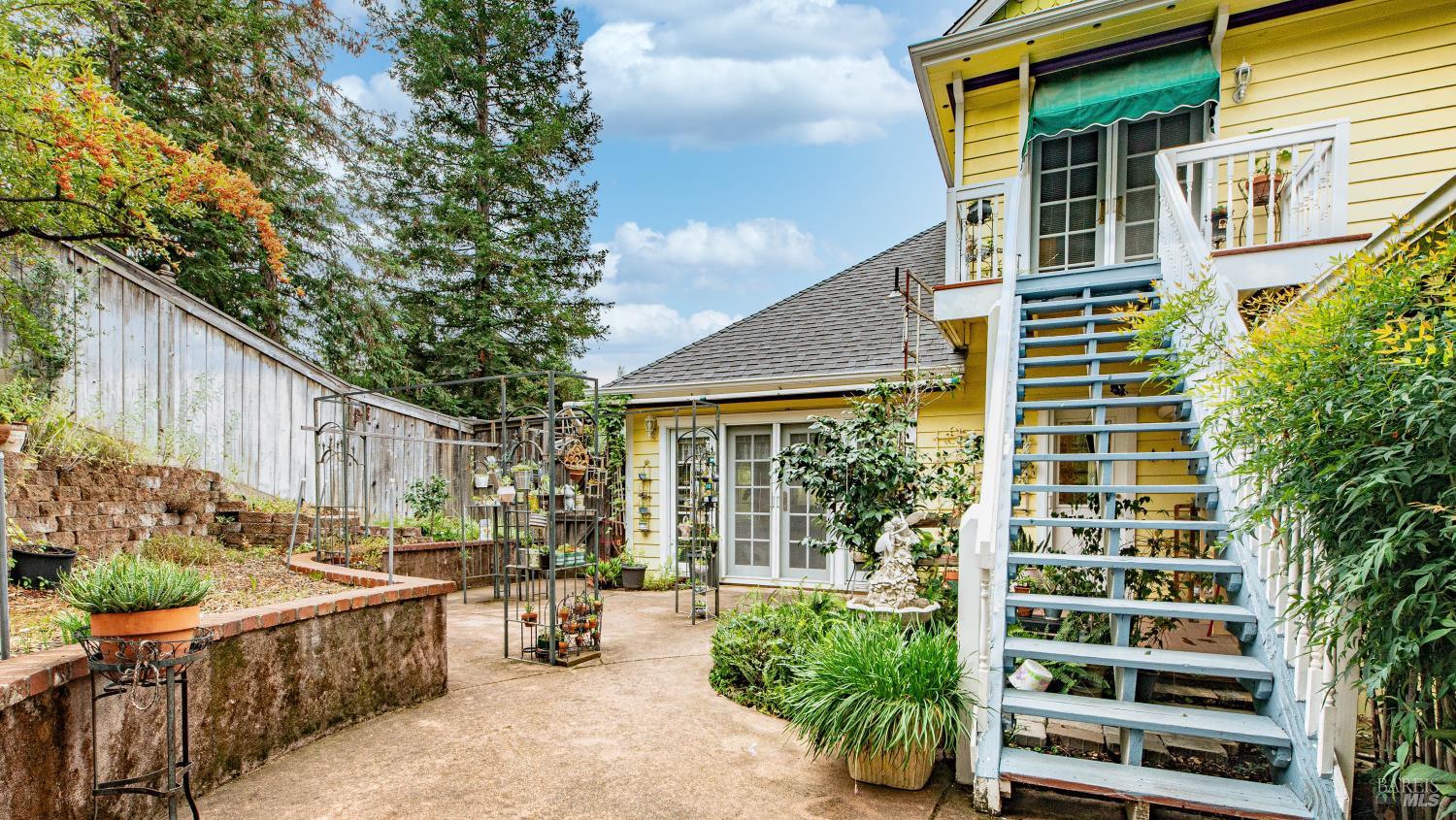 113 Heidi Lane Cloverdale CA 95425