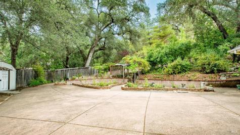 113 Heidi Lane Cloverdale CA 95425