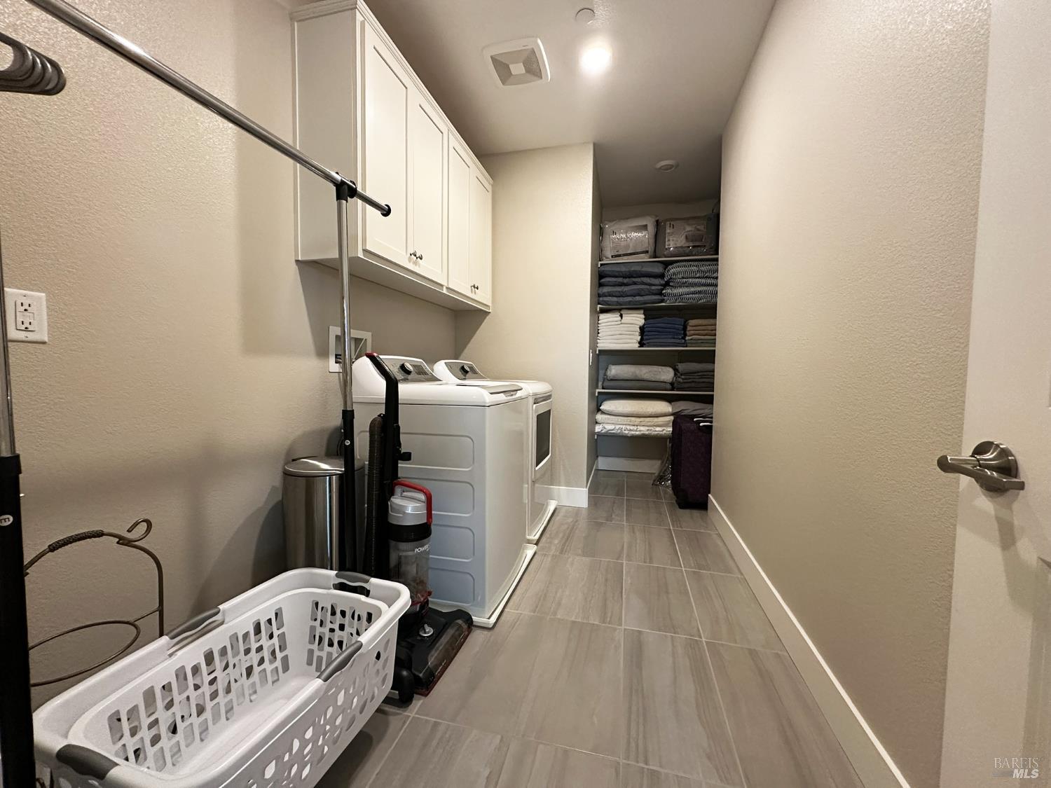 2408 Azure Place Fairfield CA 94533