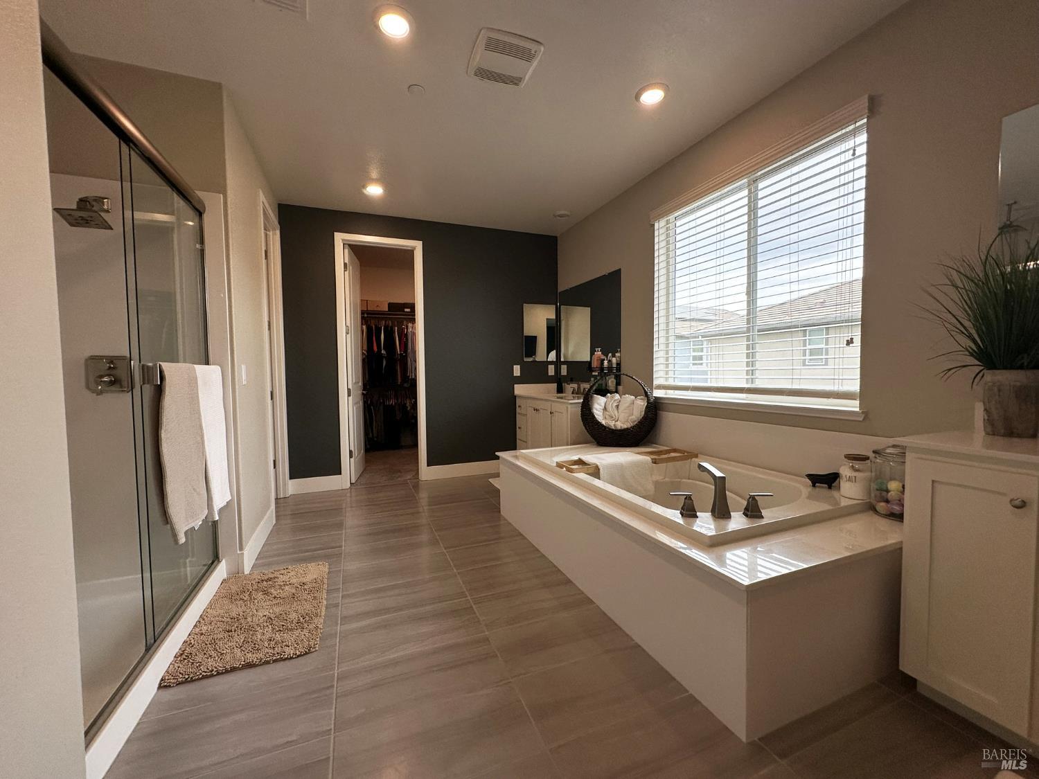 2408 Azure Place Fairfield CA 94533