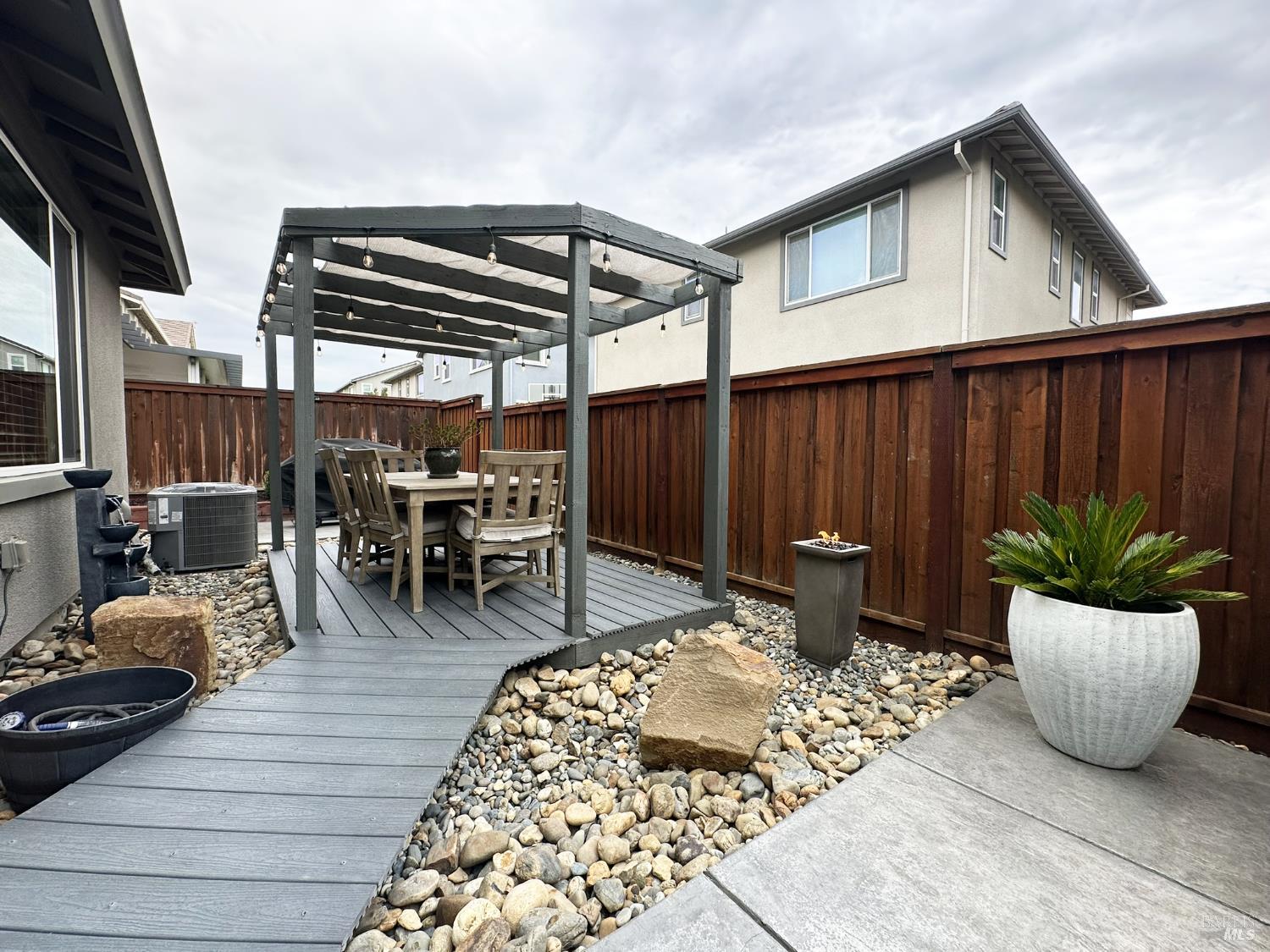 2408 Azure Place Fairfield CA 94533