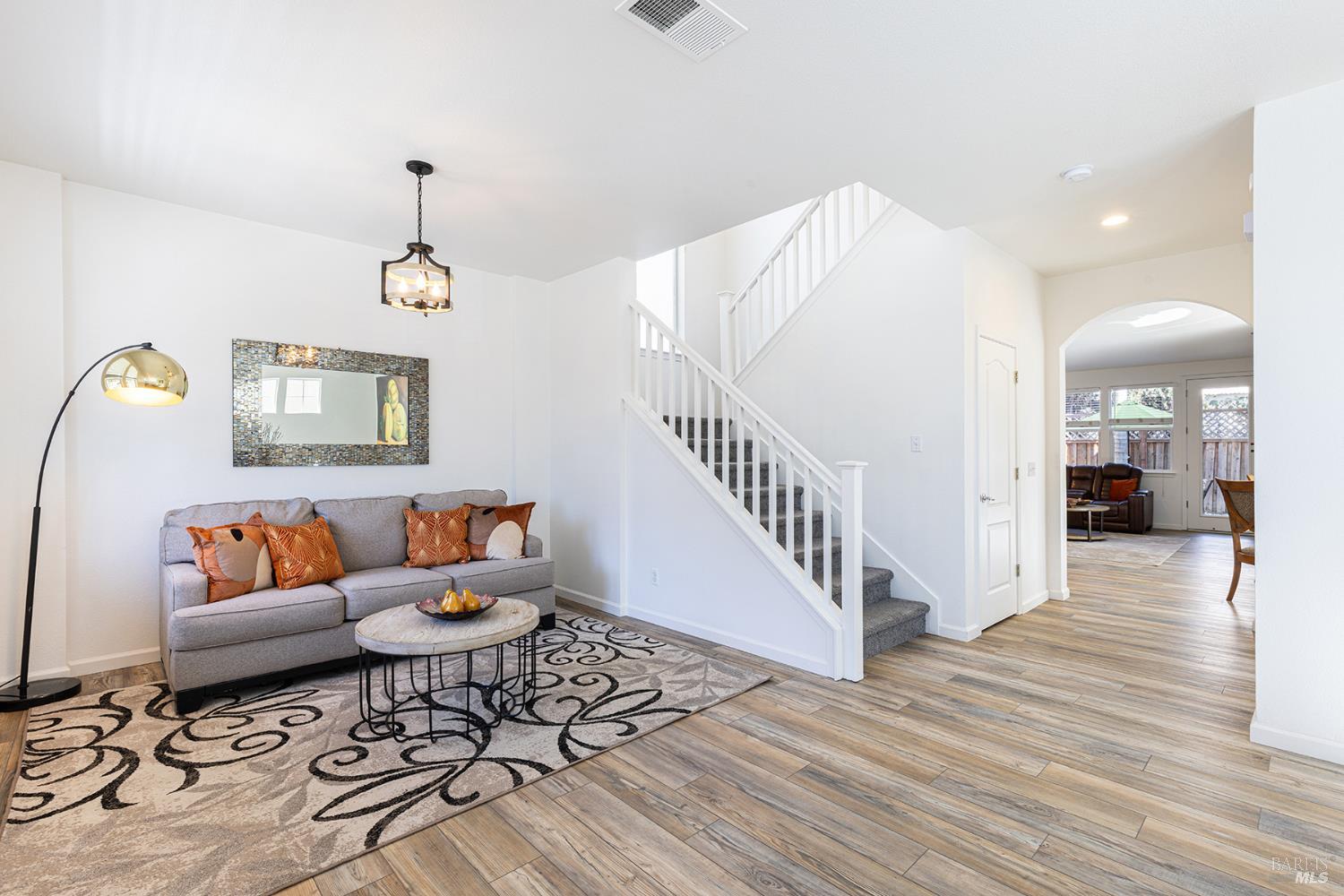 930 Langeburg Street Santa Rosa CA 95407
