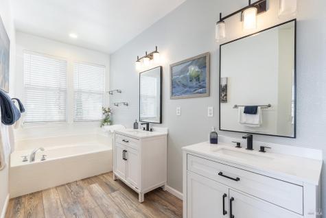 930 Langeburg Street Santa Rosa CA 95407