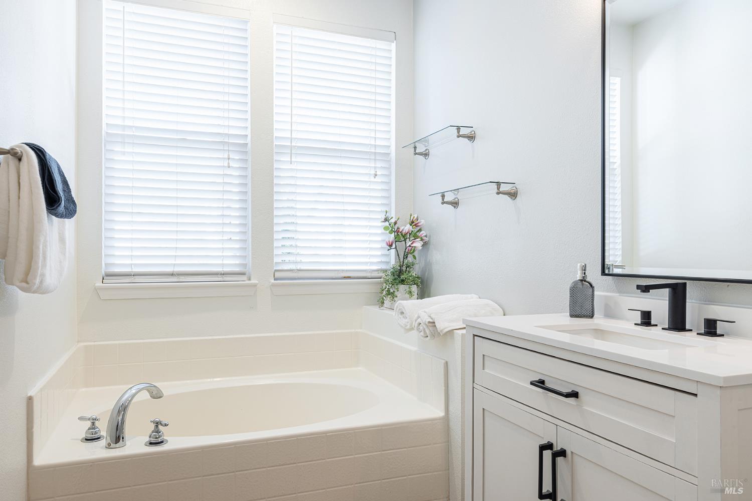 930 Langeburg Street Santa Rosa CA 95407