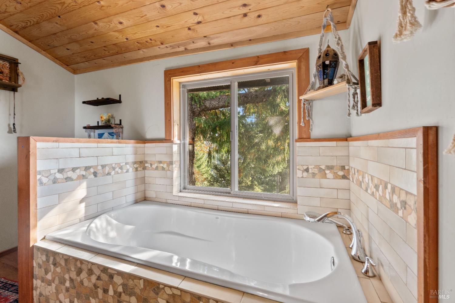 Laytonville CA 95454