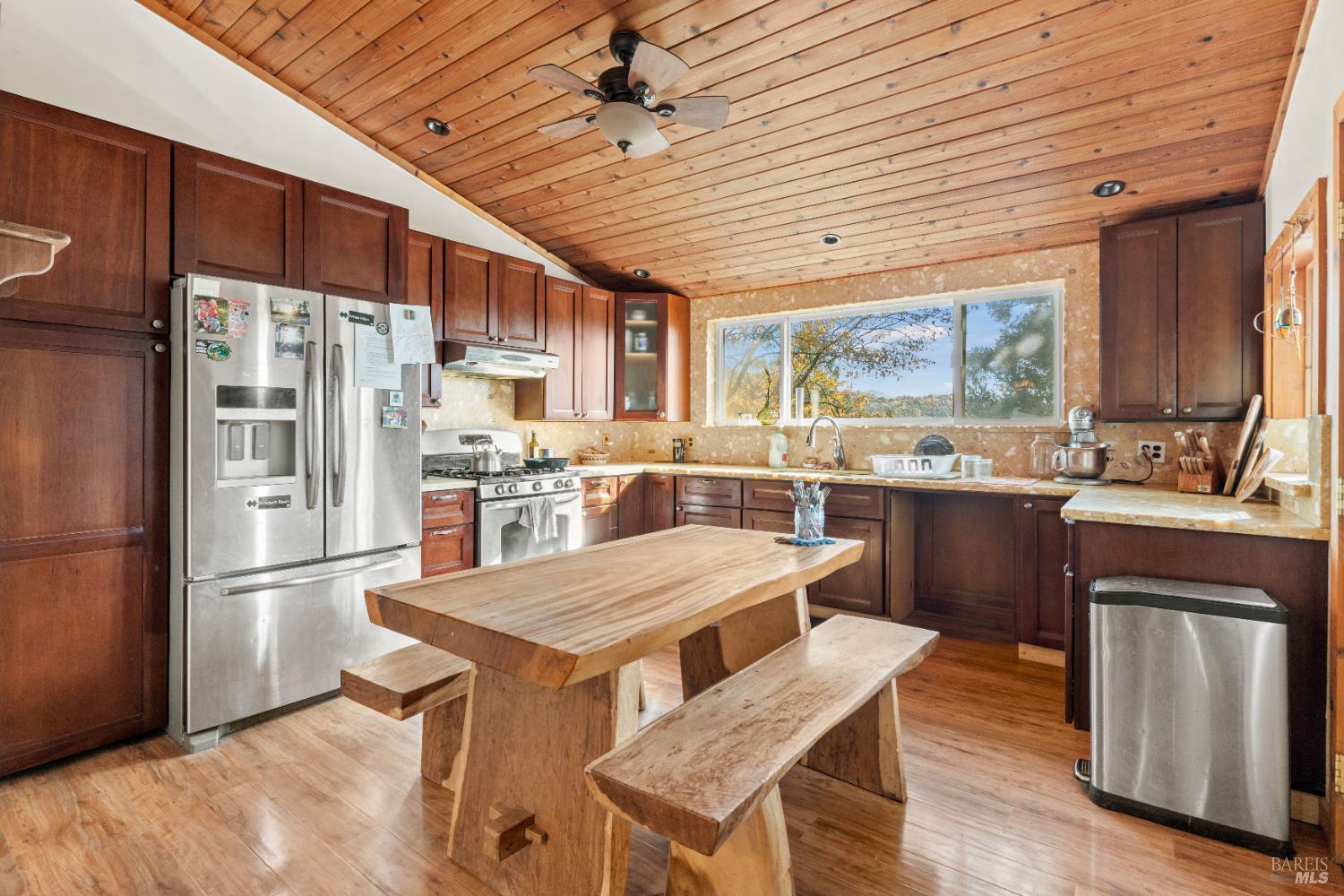 Laytonville CA 95454