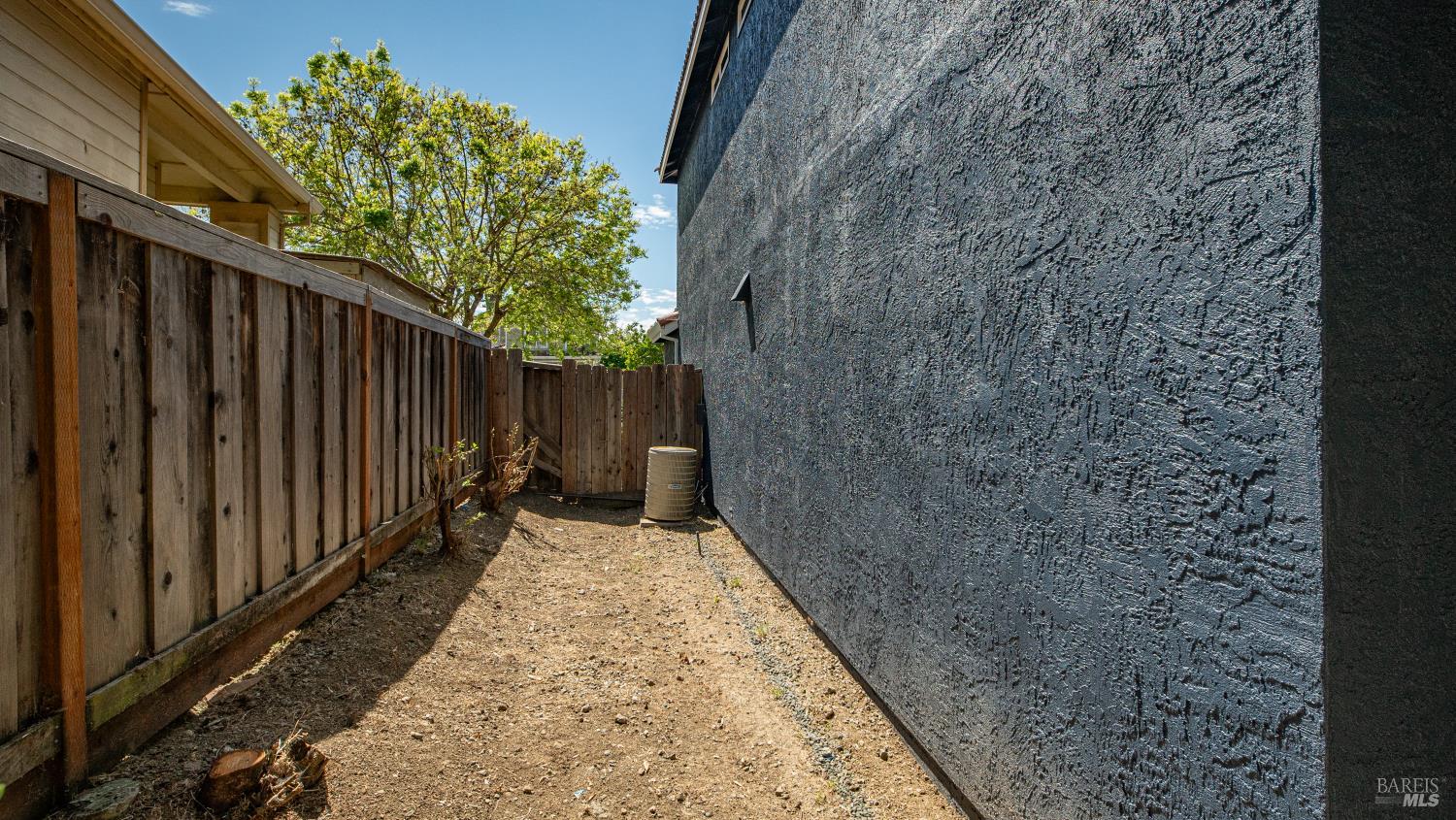873 Knights Circle Vallejo CA 94591