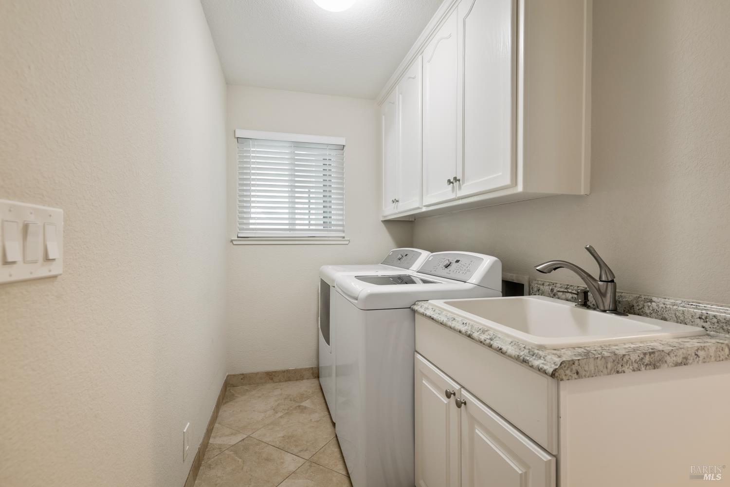 1370 Estates Drive Dixon CA 95620