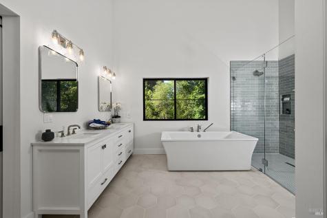 573 Wagnon Road Sebastopol CA 95472