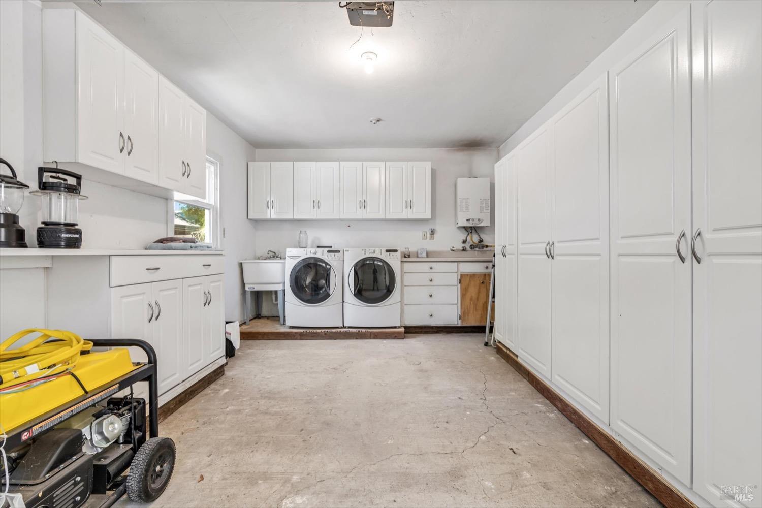 24800 Mendocino Pass Road Covelo CA 95428