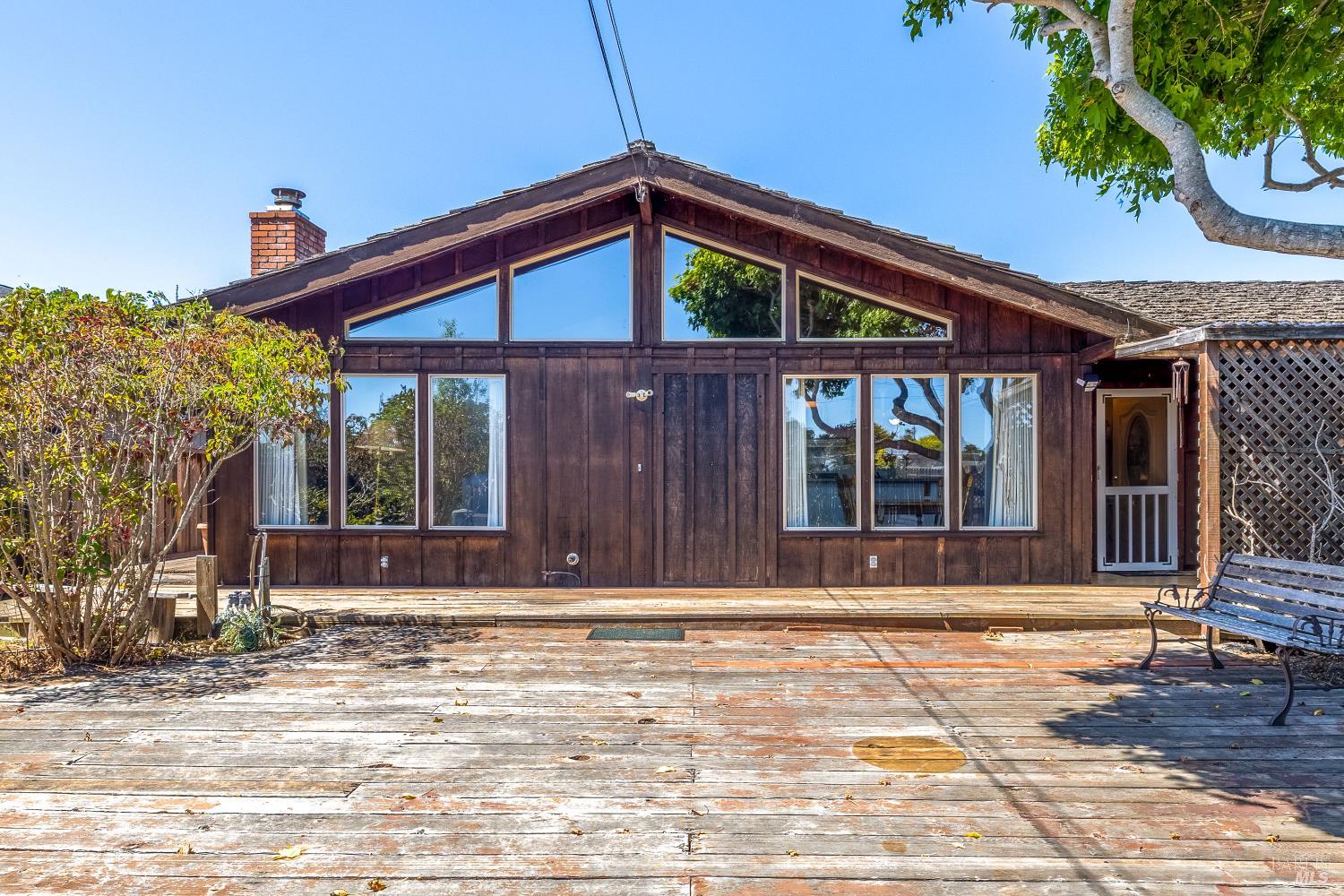 215 S Sanderson Way Fort Bragg CA 95437