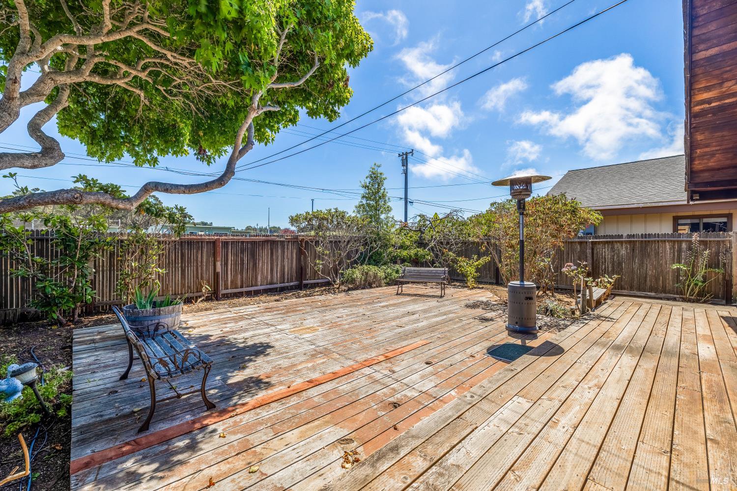 215 S Sanderson Way Fort Bragg CA 95437