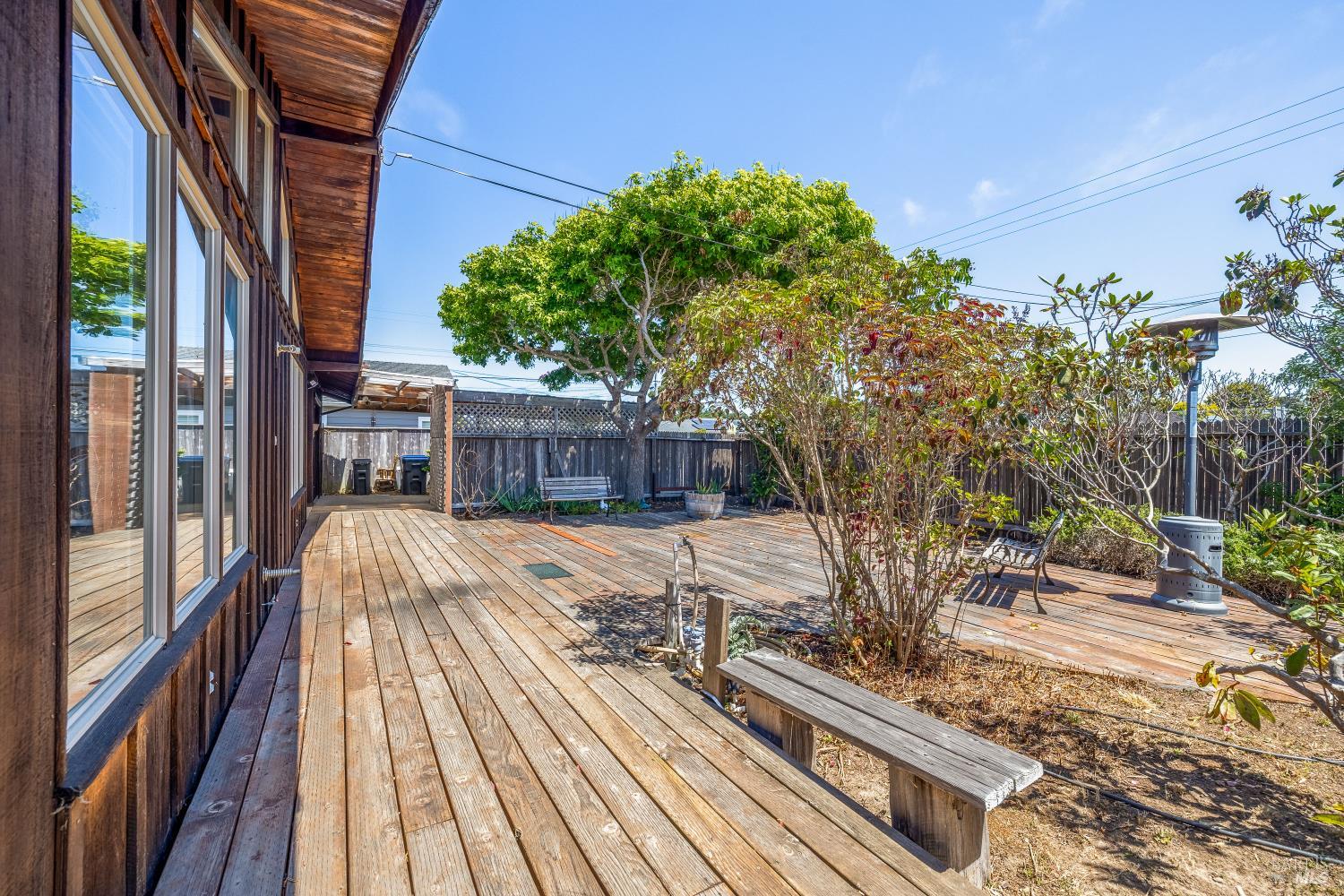 215 S Sanderson Way Fort Bragg CA 95437