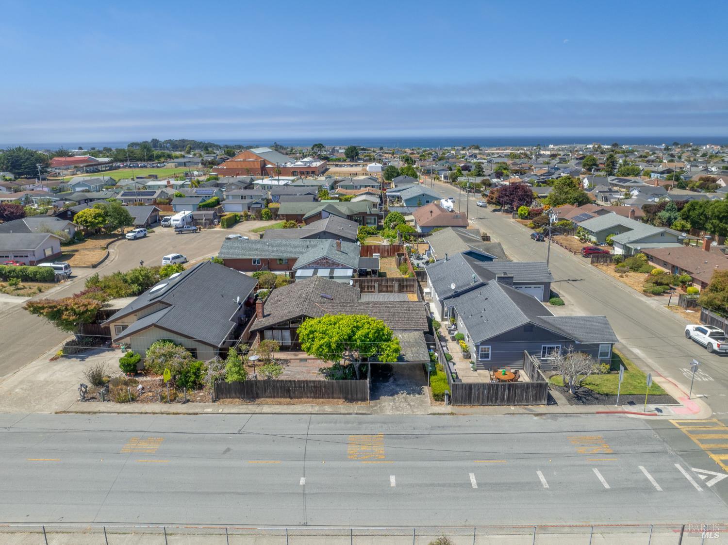 215 S Sanderson Way Fort Bragg CA 95437