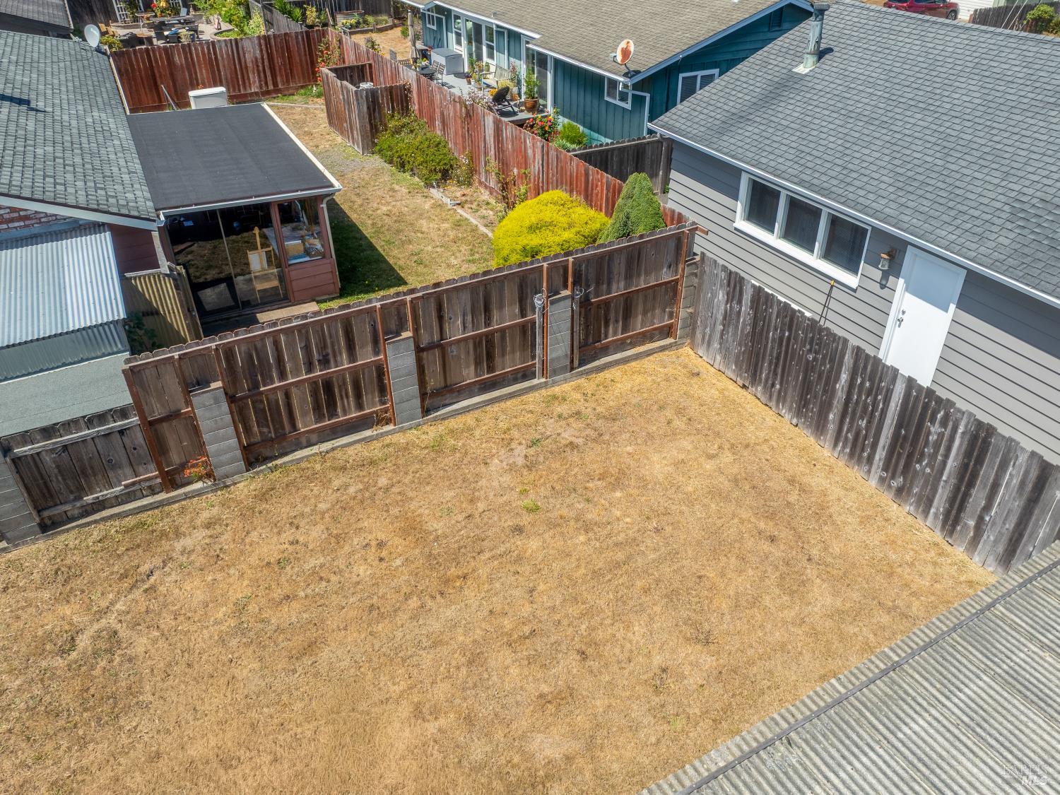 215 S Sanderson Way Fort Bragg CA 95437