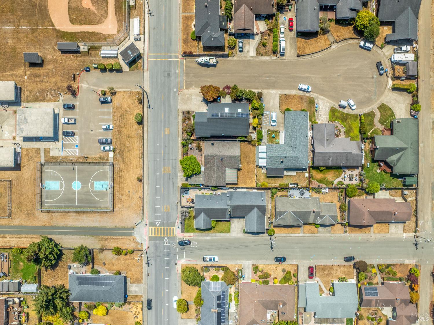 215 S Sanderson Way Fort Bragg CA 95437