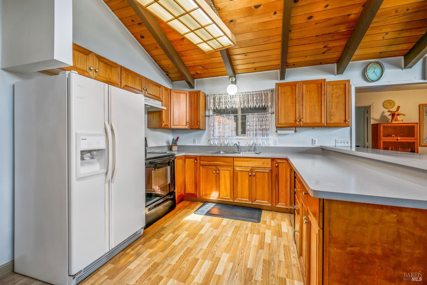 215 S Sanderson Way Fort Bragg CA 95437