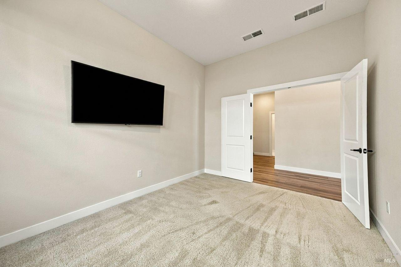 7320 Willowglen Drive Rohnert Park CA 94928