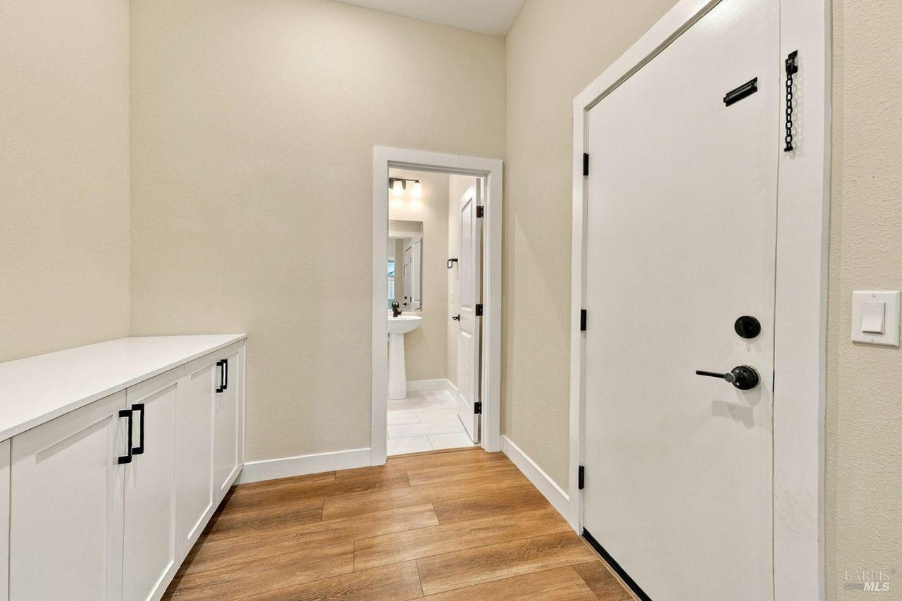 7320 Willowglen Drive Rohnert Park CA 94928