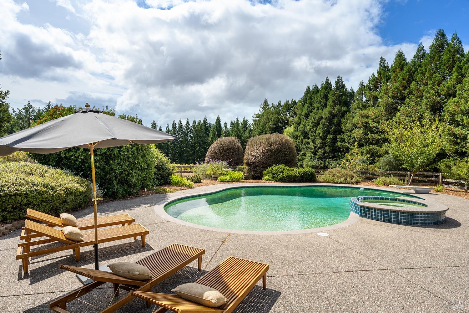 3620 Evelyn Court Sebastopol CA 95472