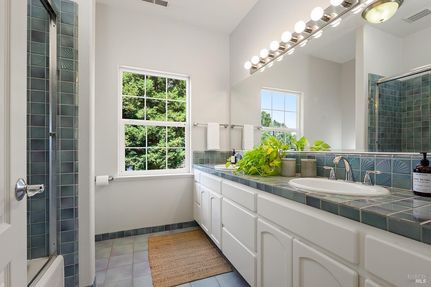3620 Evelyn Court Sebastopol CA 95472