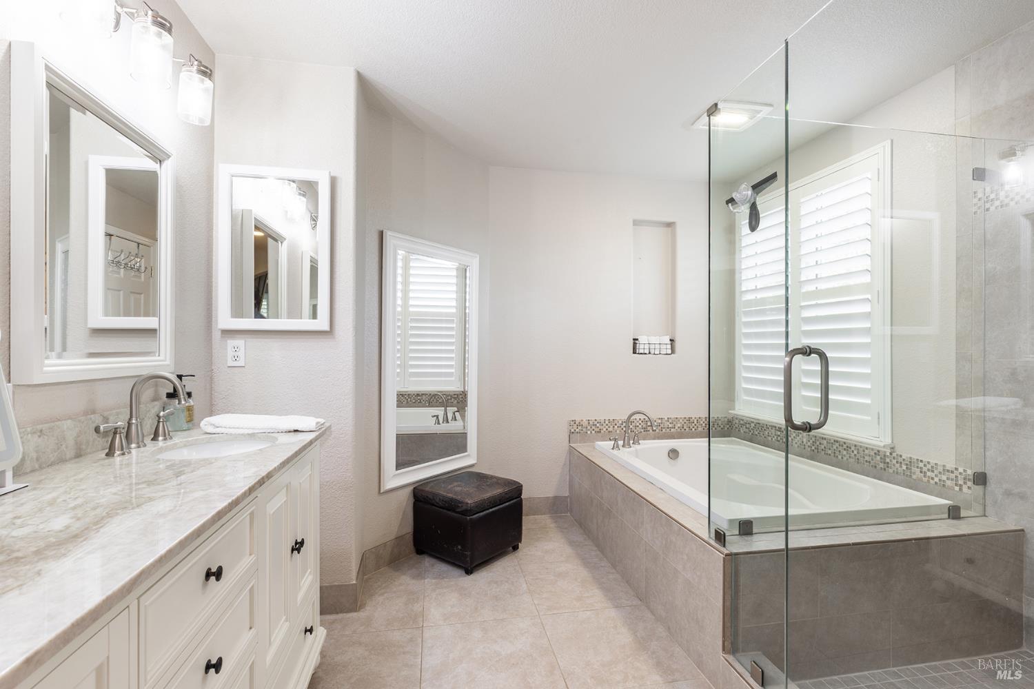 1141 Pedroncelli Drive Windsor CA 95492