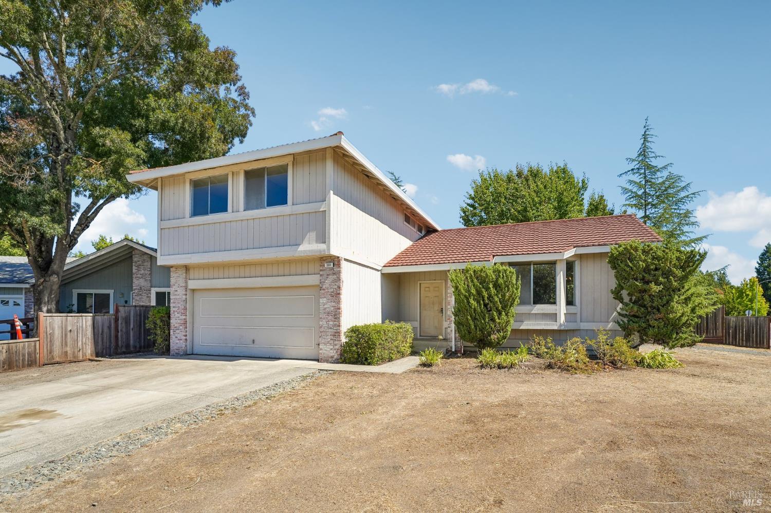 300 Stirrup Court Santa Rosa CA 95403