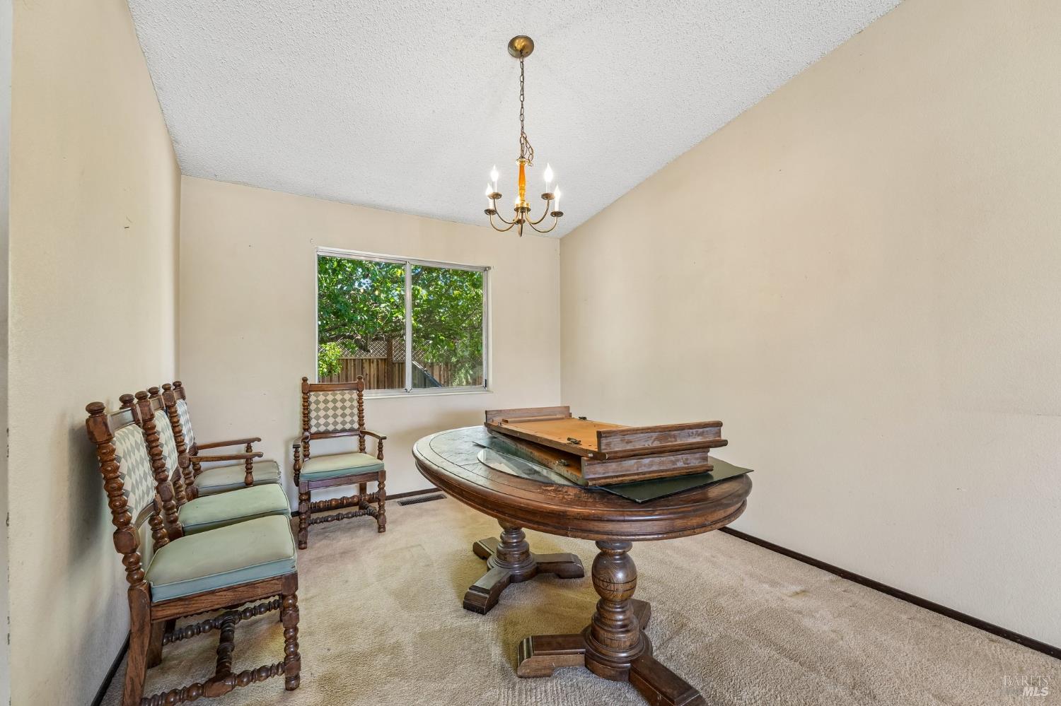 300 Stirrup Court Santa Rosa CA 95403